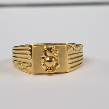 22kt yellow gold heroic ring for men