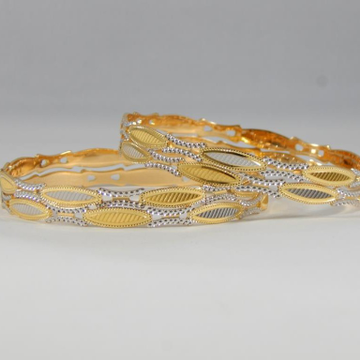 22Kt Yellow Gold Olivia Bangles For Women