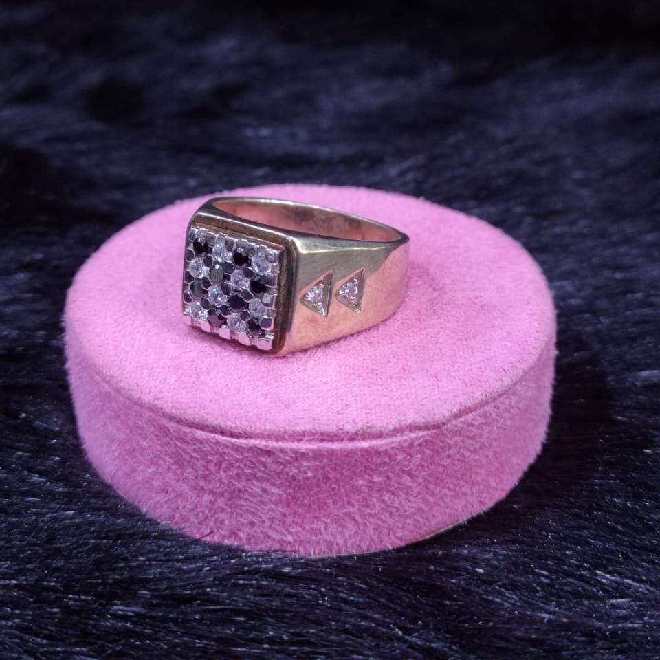 Buy quality 92.5 Sterling Silver Small Size Ring in Ahmedabad