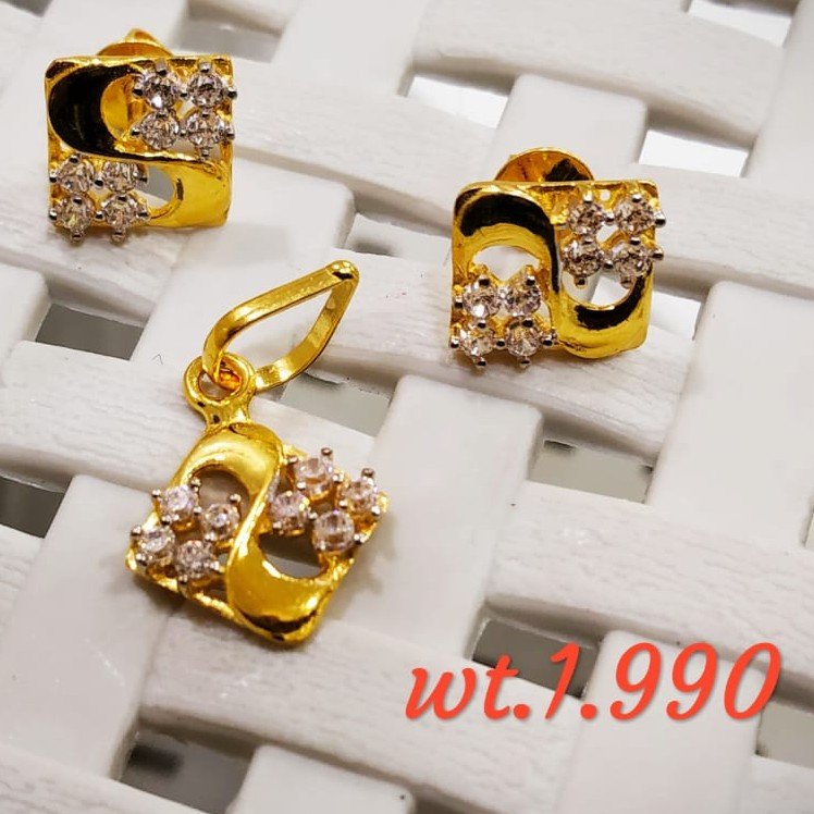 22KT yellow Gold light weight Jeweller For Women