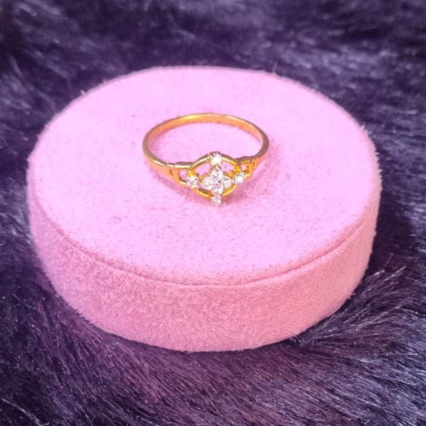 22KT/916 Yellow Gold Elegant Stylish Fancy Ring For Women
