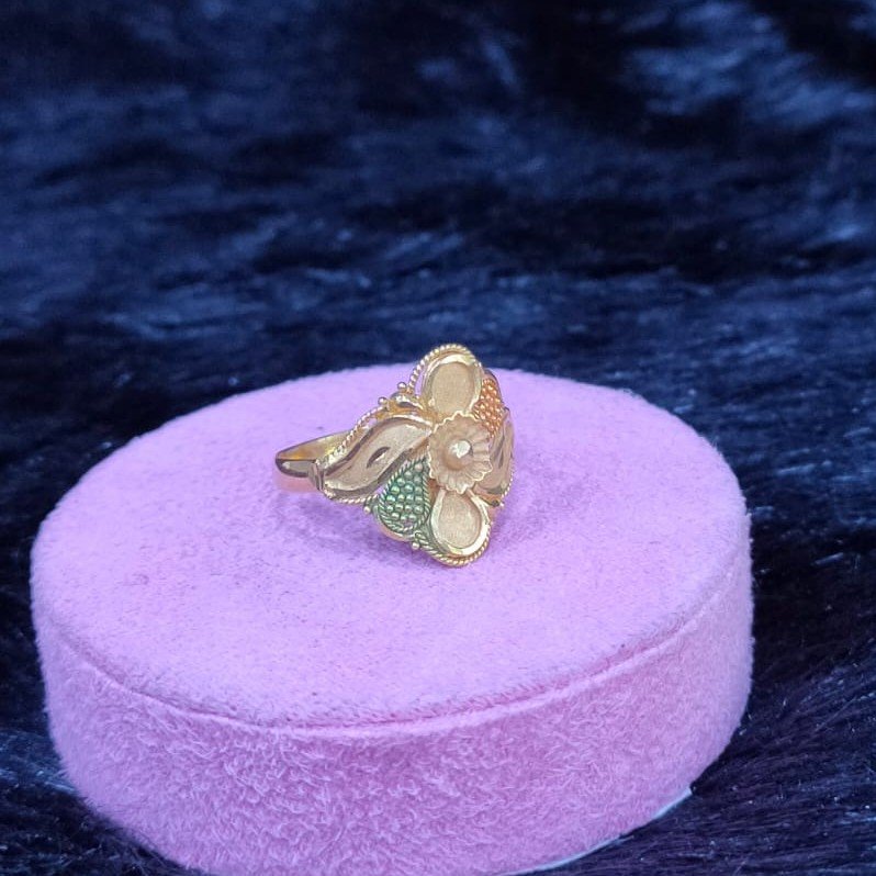 22KT/916 Yellow Gold Flower Design kalkati Plan Ring For Women