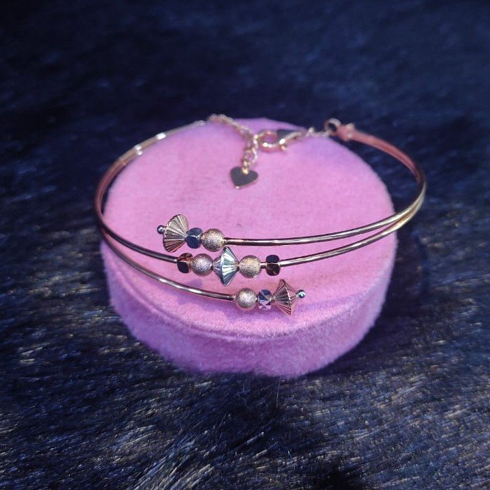 18 Kt Rose Gold Alique Brecelet For Women