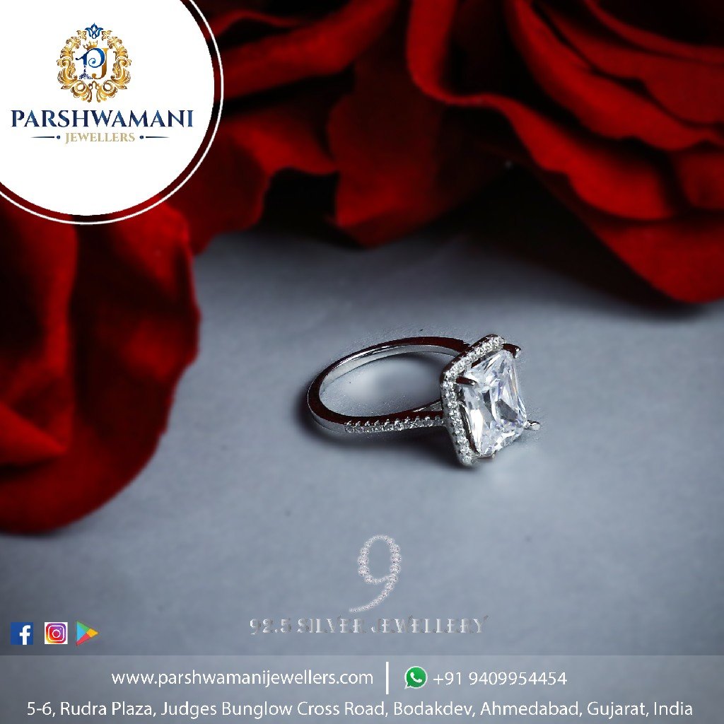 92.5 Sterling Silver White stone Cz Fancy Ring for Women