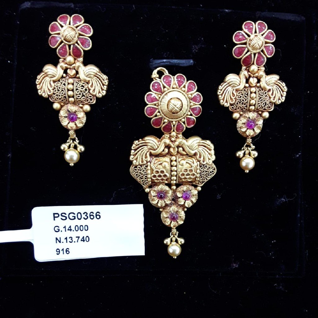 22KT yellow Gold Peacock Pendent  set With Meena