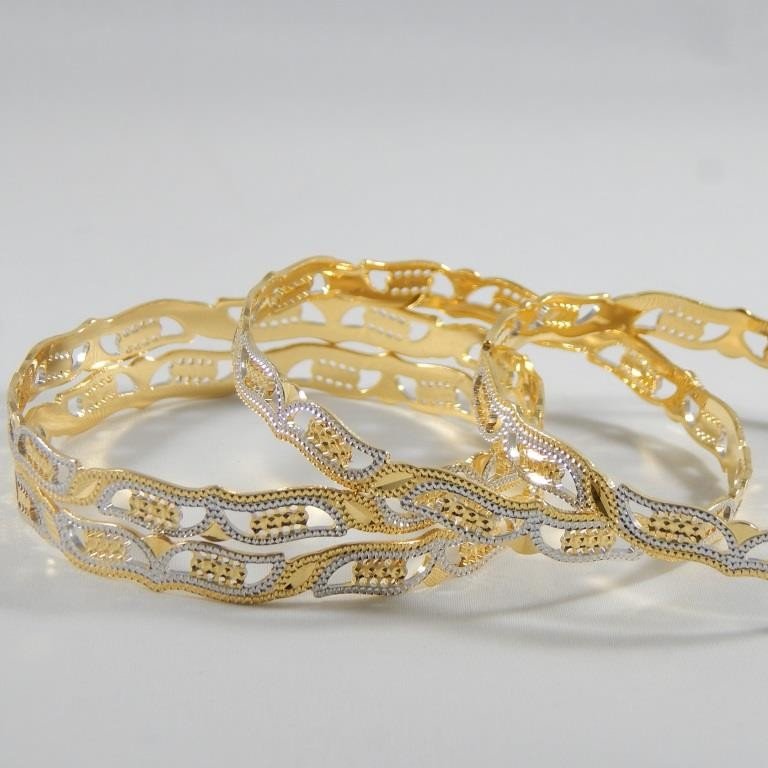 22Kt Yellow  Gold Influential Structure Bangles  for Women