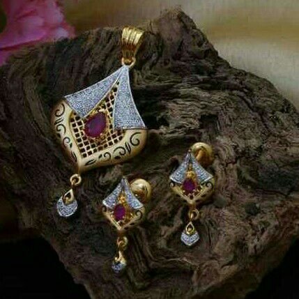 Attractive Ruby pendent set 916