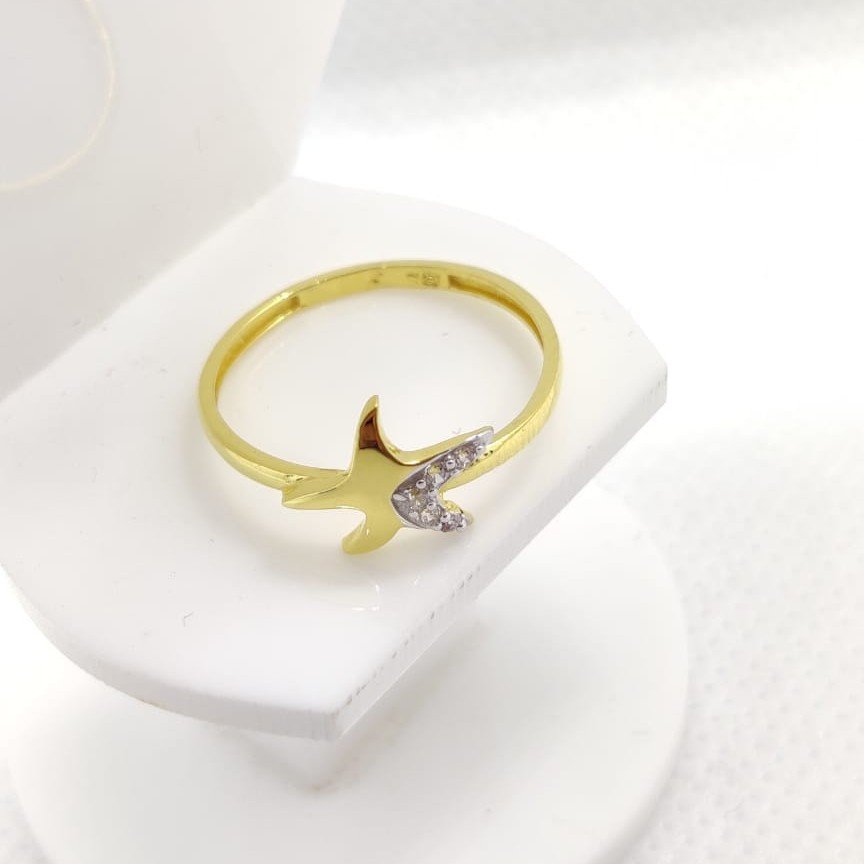 22KT Yellow Gold Stalwart Cz Fancy Ring For Women