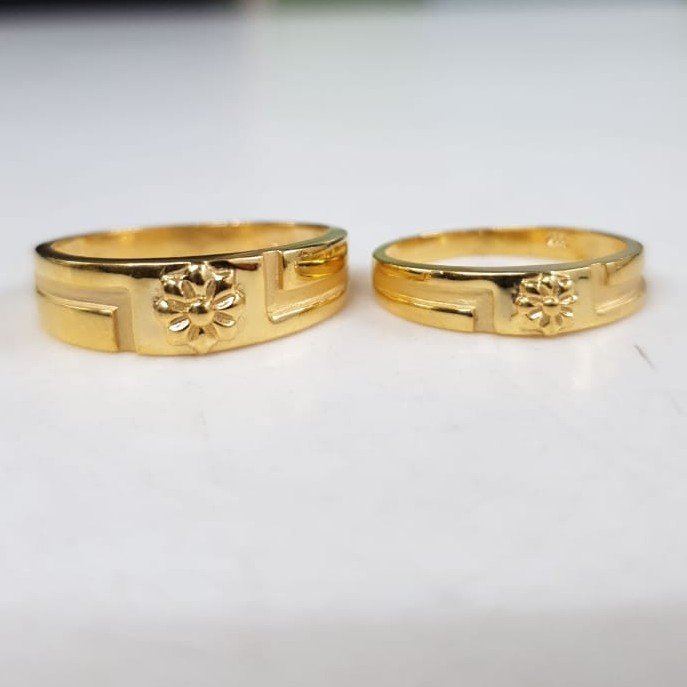 22kt yellow gold treasured divine couple ring for unisex